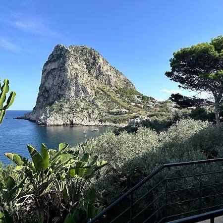 Capo Zafferano *